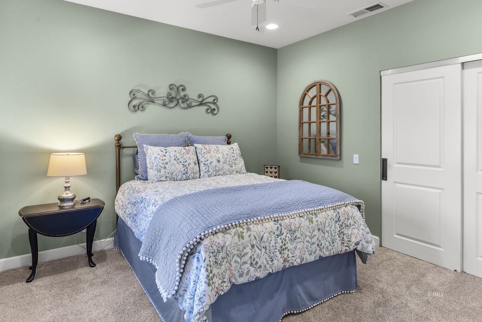 233 Mt Tom Road Bishop, CA 93514 - Photo 10 of 35 Bedroom