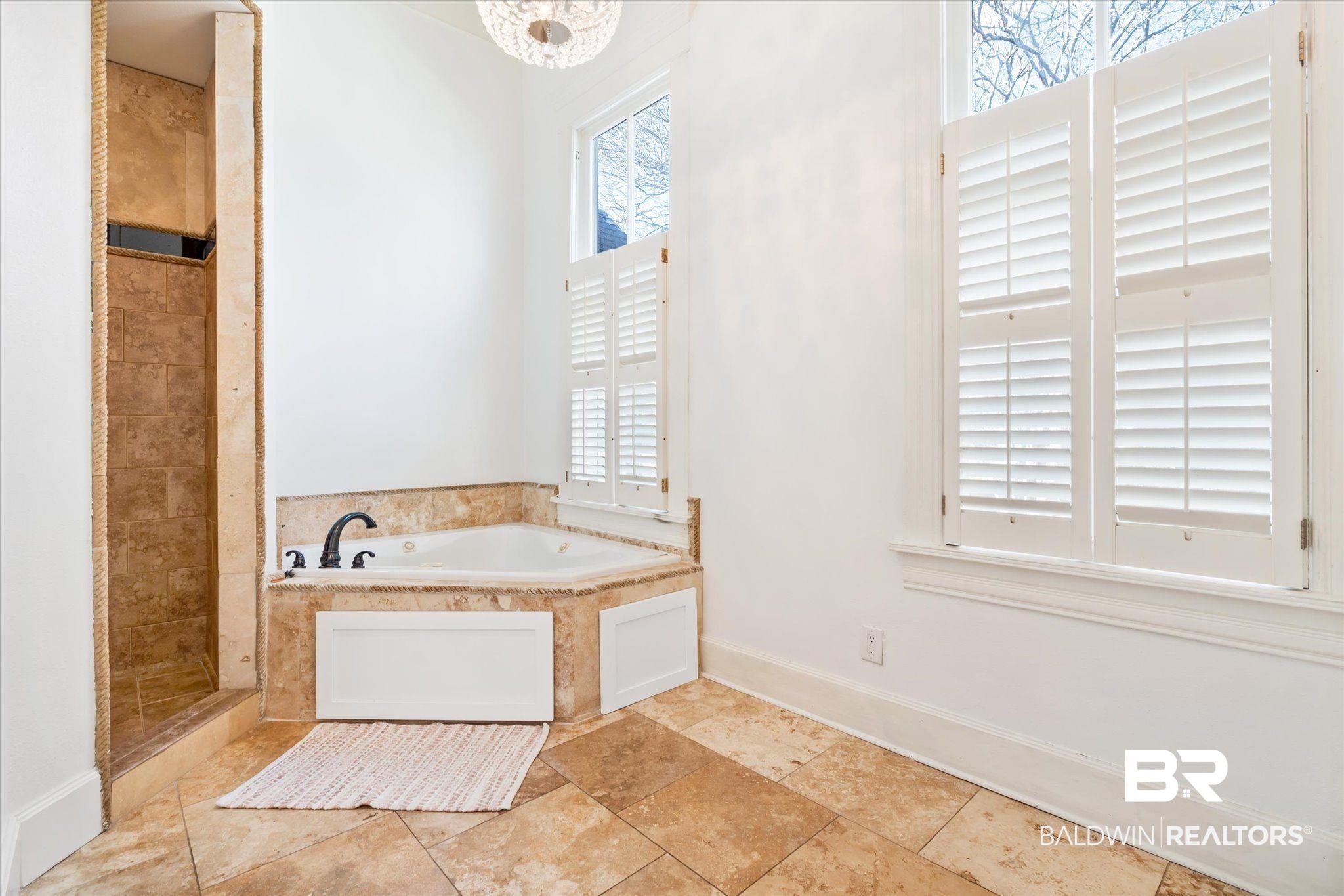 61 South Ann Street Mobile, AL 36604 - Photo 13 of 32