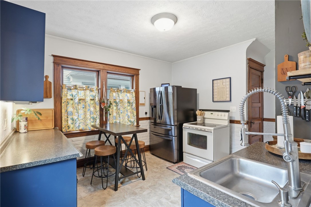 56 Bly Street Rochester, NY 14620 - Photo 15 of 44