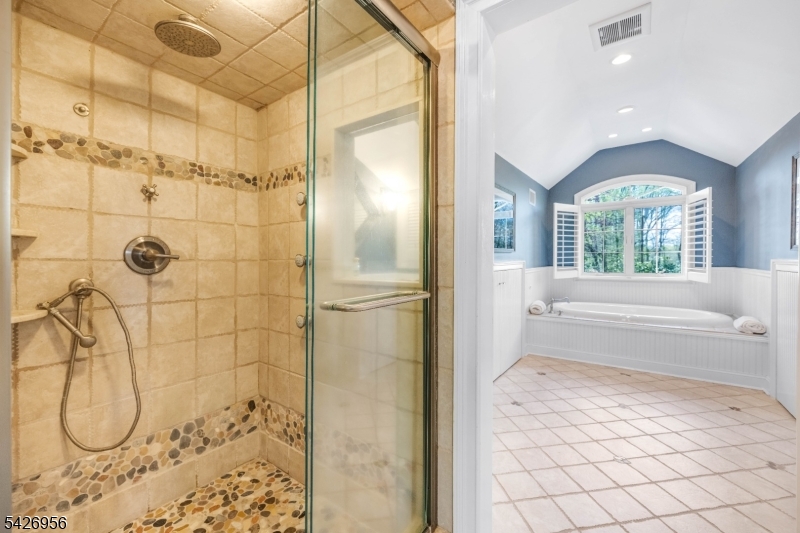 8 White Pine Road Upper Saddle River, NJ 07458 - Photo 32 of 50