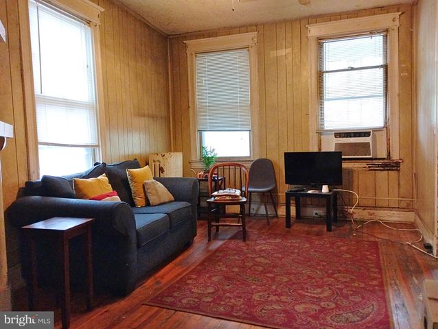 $500,000 | 158 W Street Northwest, Washington, DC 20001