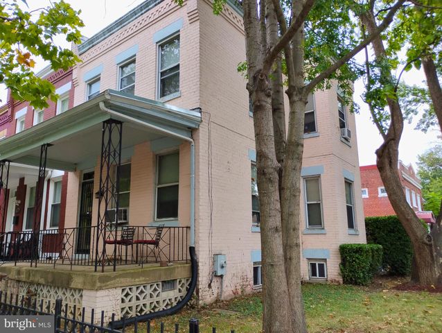 $500,000 | 158 W Street Northwest, Washington, DC 20001