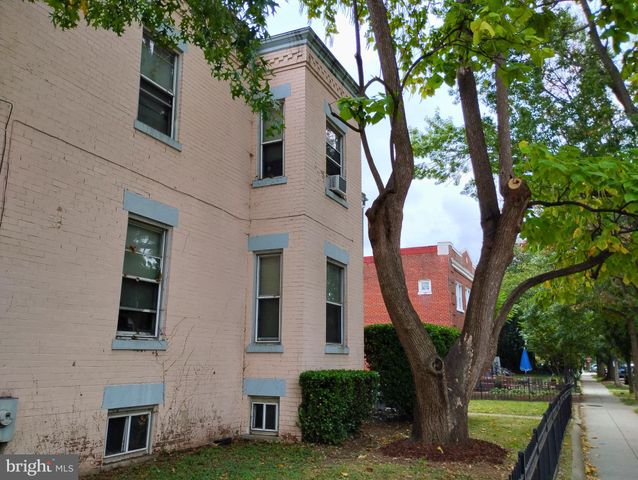 $500,000 | 158 W Street Northwest, Washington, DC 20001