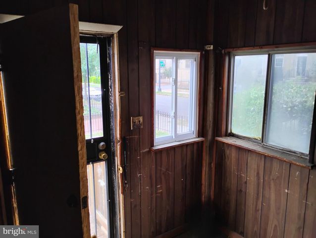 $500,000 | 158 W Street Northwest, Washington, DC 20001