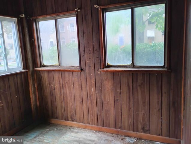 $500,000 | 158 W Street Northwest, Washington, DC 20001