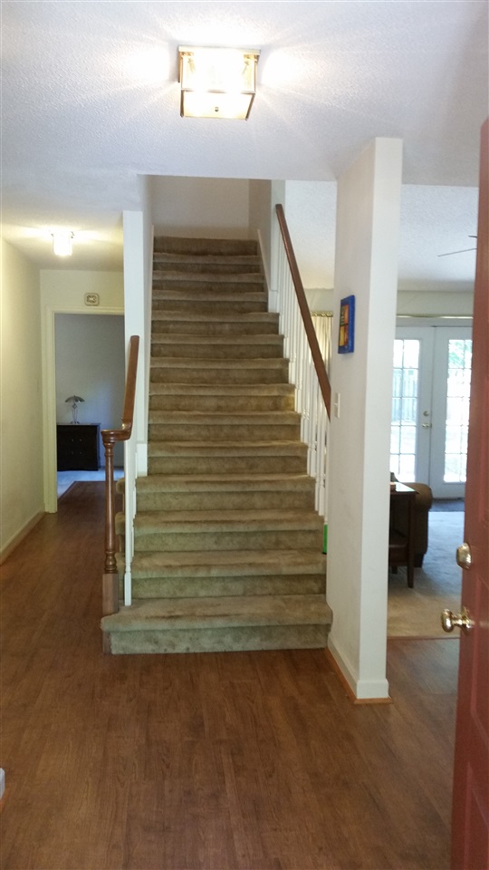 102 Sunrise Road Spartanburg, SC 29302 - Photo 3 of 24 Gallery Image 3