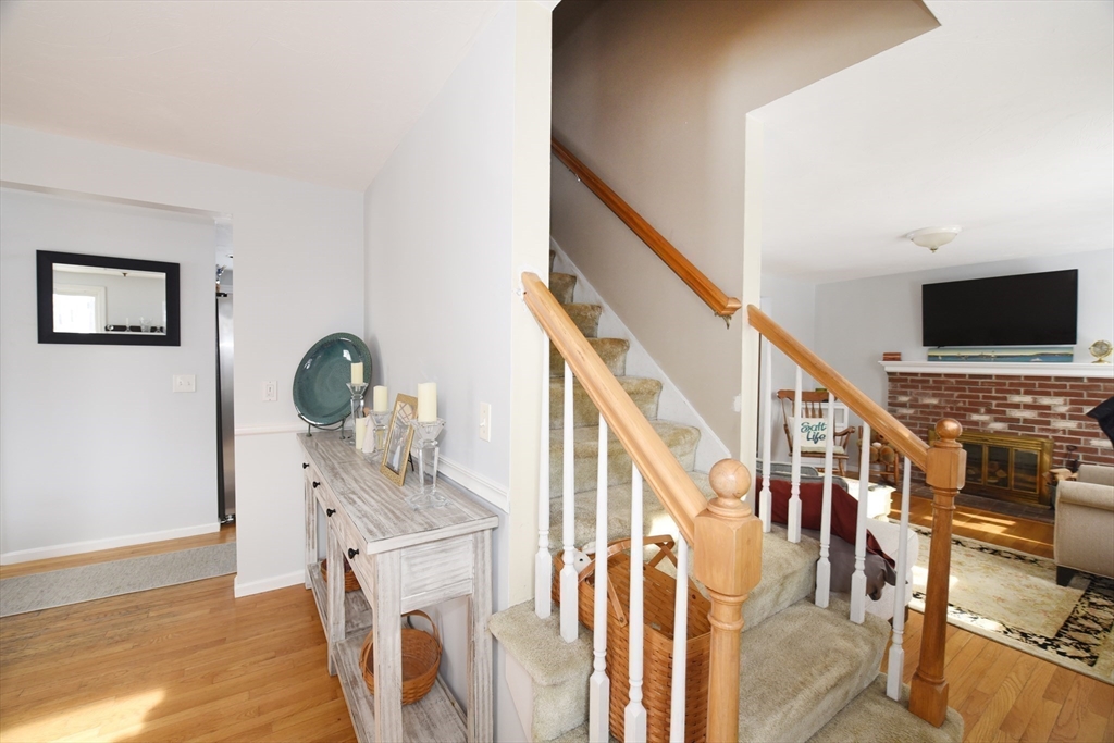 8 Harborview Road Hull, MA 02045 - Photo 18 of 35 Gallery Image 18