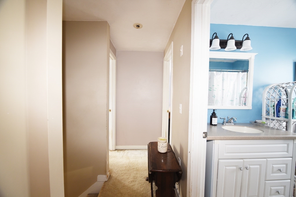 8 Harborview Road Hull, MA 02045 - Photo 19 of 35 Gallery Image 19