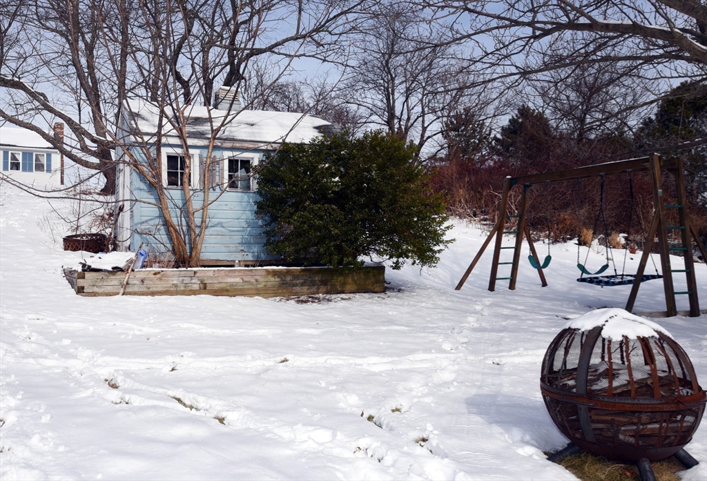 8 Harborview Road Hull, MA 02045 - Photo 34 of 35 Gallery Image 34