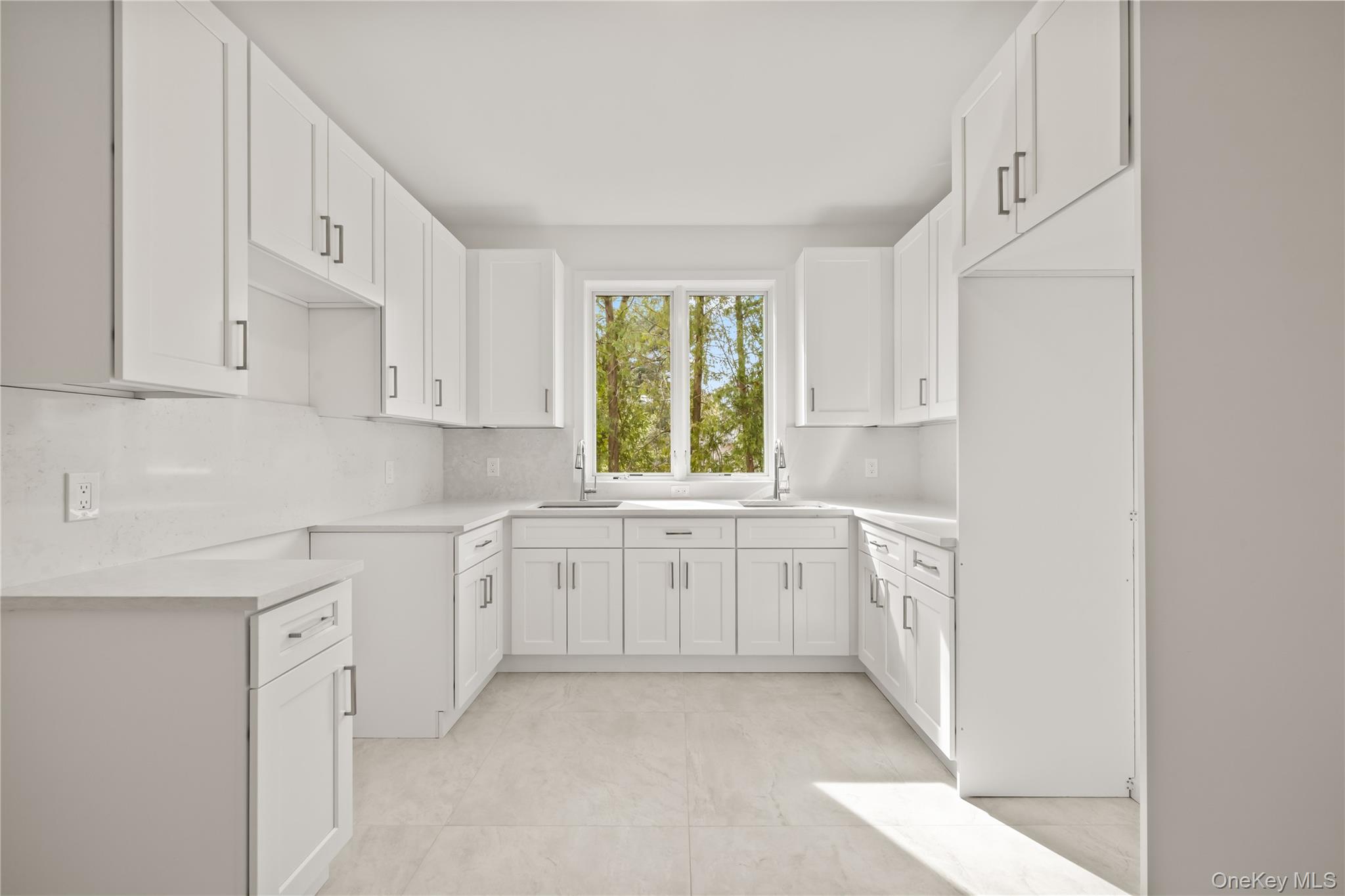 5 Mirror Lake Road, Unit 202 Spring Valley, NY 10977 - Photo 35 of 50 In-law suite Kitchen