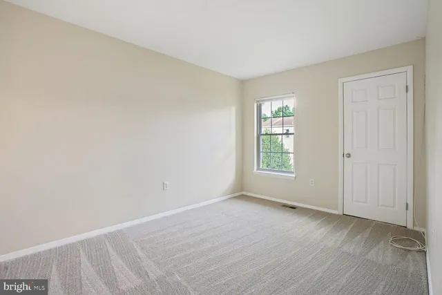 $2,700 | 9497 Linden Leaf Court, Unit 2, Fairfax, VA 22031