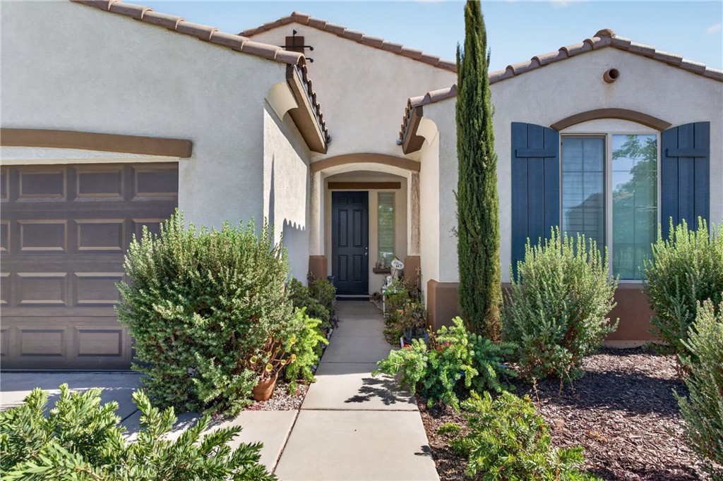 1065 Madera Street Perris, CA 92571 - Photo 4 of 32 Gallery Image 4