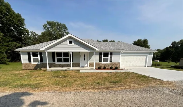 $259,500 | 300 Maple Terrace, Maysville, MO 64469