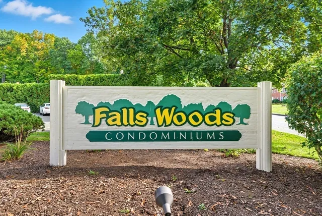 $214,900 | 41 West Summit Street, Unit 55, South Hadley, MA 01075