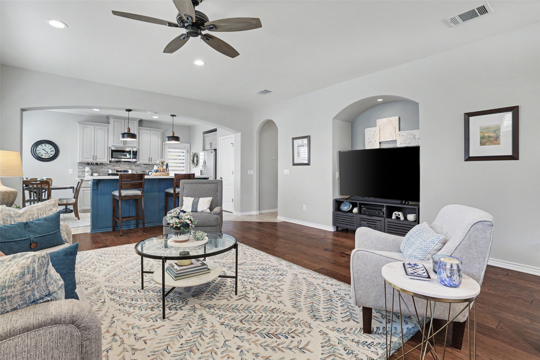 822 Boquilla Trail Georgetown, TX 78633 - Photo 8 of 32