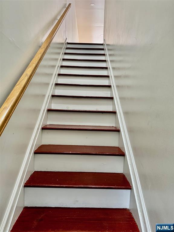 34 Bergen Ridge Road, Unit 2 North Bergen, NJ 07047 - Photo 4 of 41