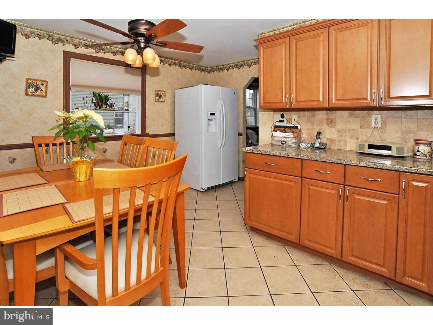 439 Tanner Road Hatboro, PA 19040 - Photo 6 of 25 Kitchen