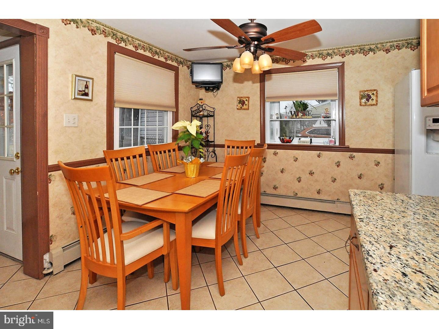 439 Tanner Road Hatboro, PA 19040 - Photo 8 of 25 Kitchen