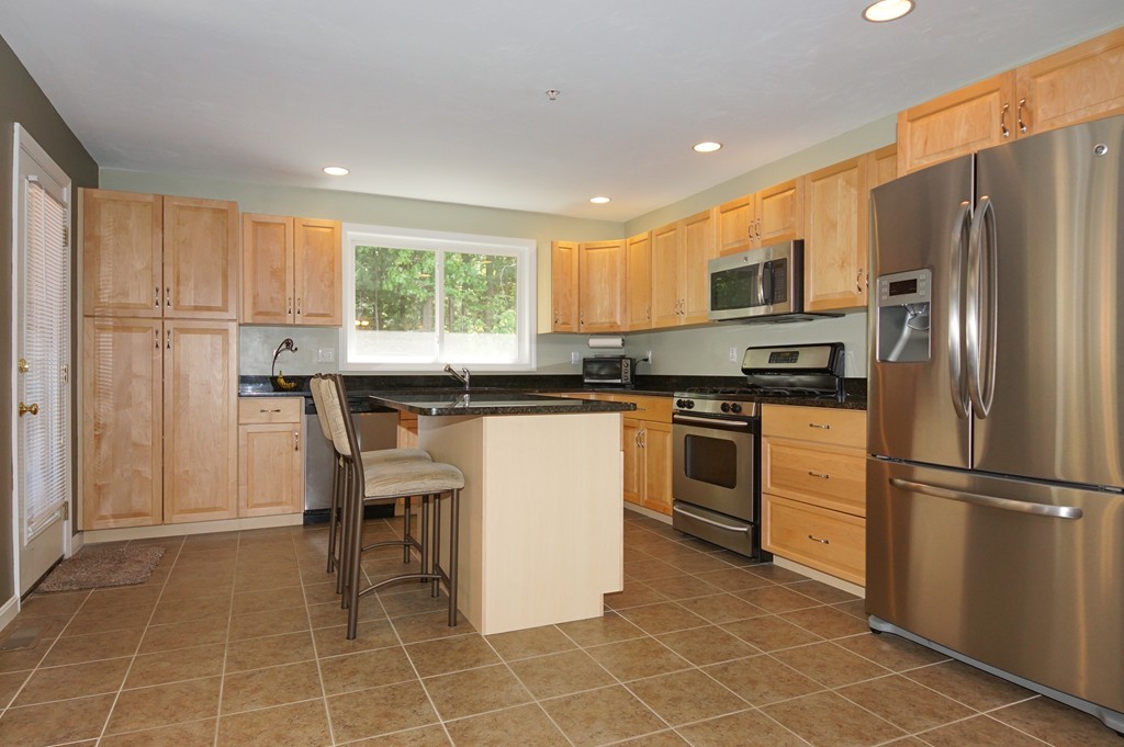 271 America Boulevard, Unit 271 Ashland, MA 01721 - Photo 2 of 18