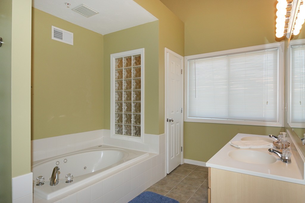 271 America Boulevard, Unit 271 Ashland, MA 01721 - Photo 10 of 18
