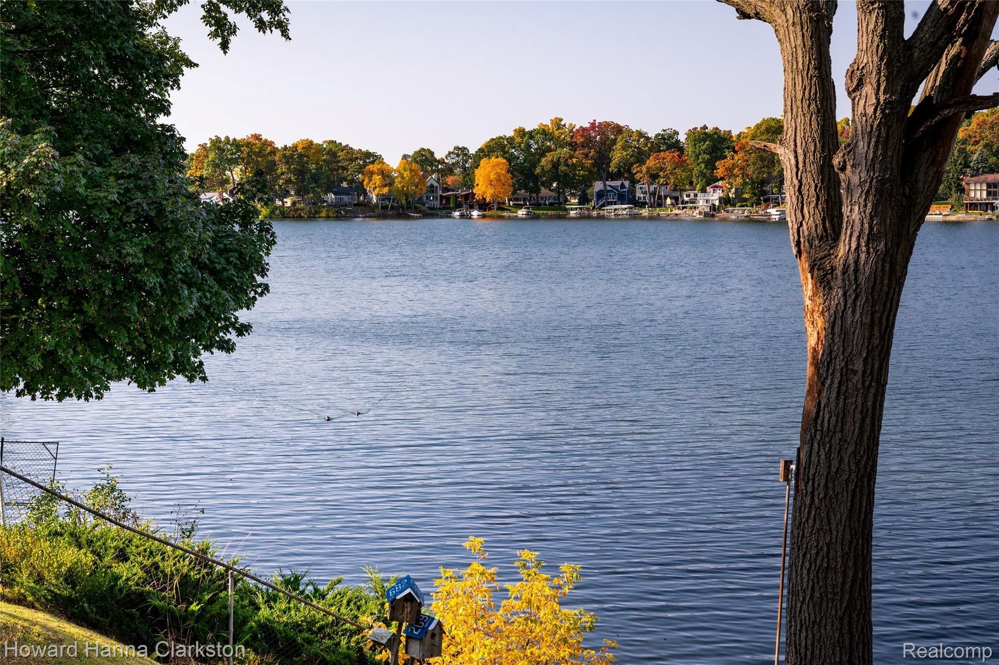 2947 Lansdowne Road Waterford, MI 48329 - Photo 2 of 31 DSC_9065.jpg