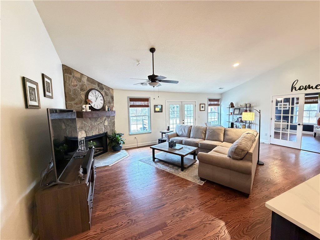 418 Roberts Road Taylors, SC 29687 - Photo 12 of 29