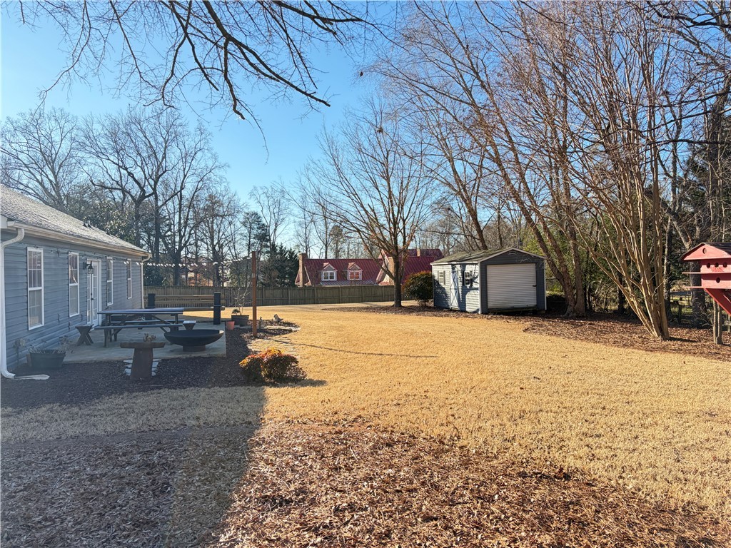 418 Roberts Road Taylors, SC 29687 - Photo 4 of 29