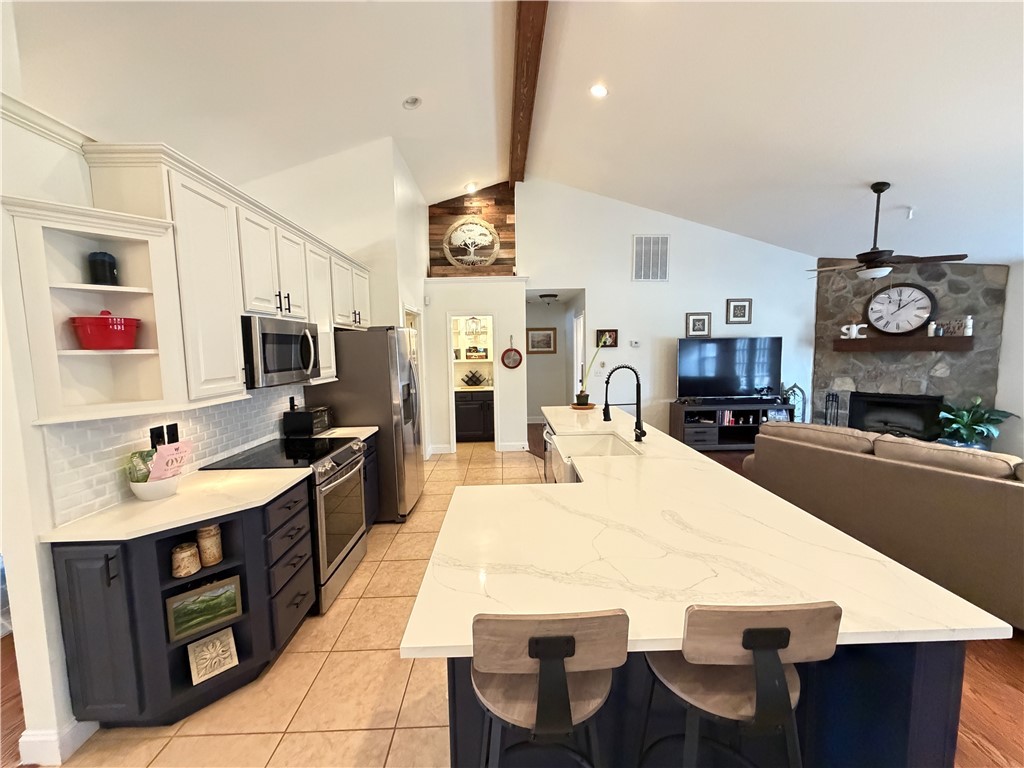 418 Roberts Road Taylors, SC 29687 - Photo 8 of 29