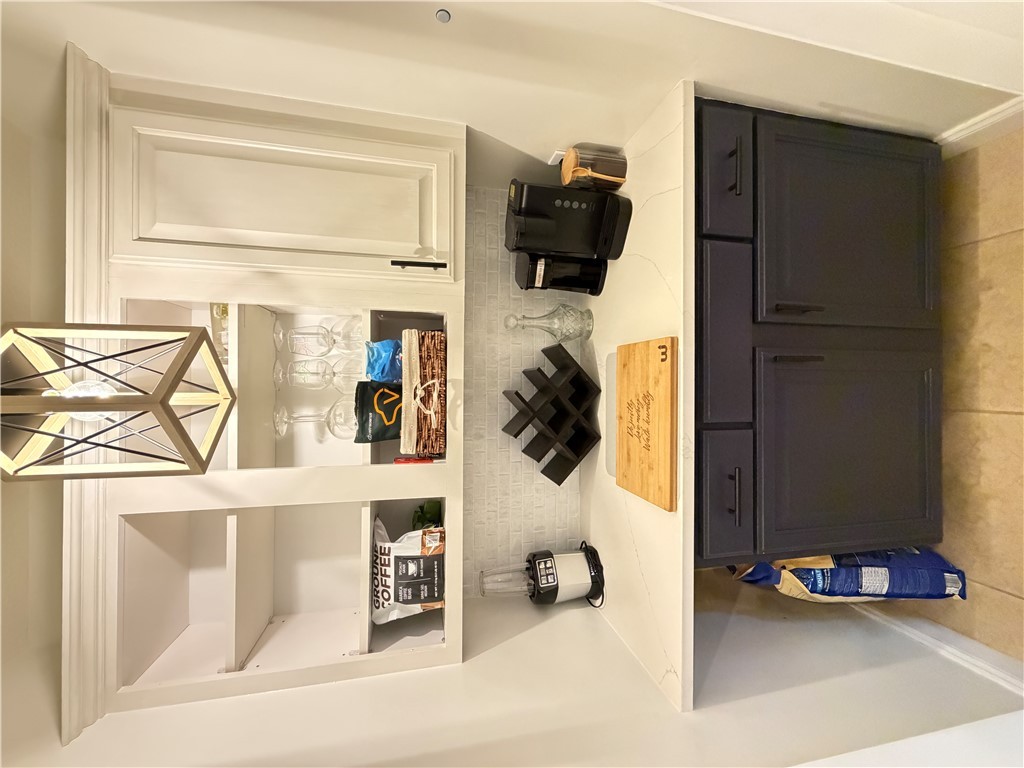 418 Roberts Road Taylors, SC 29687 - Photo 10 of 29