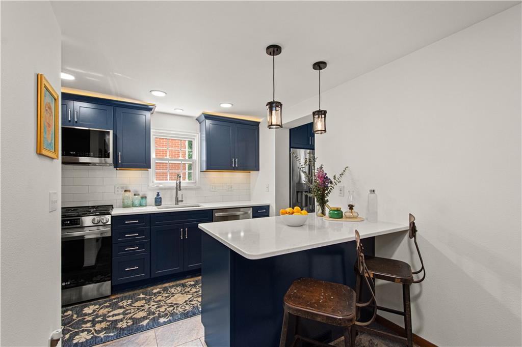 512 Highview Road Pittsburgh, PA 15234 - Photo 21 of 48