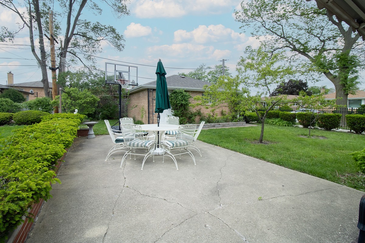 8662 North Merrill Street Niles, IL 60714 - Photo 24 of 27