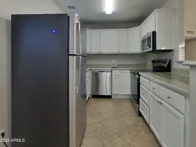 $1,699 | 4759 West Wahalla Lane, Glendale, AZ 85308