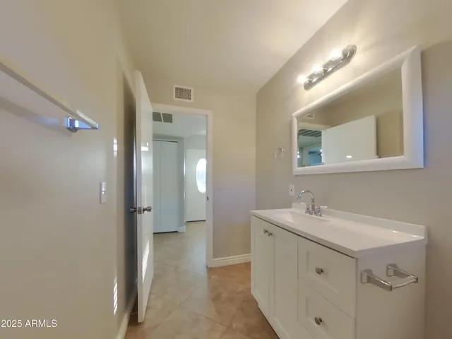 $1,699 | 4759 West Wahalla Lane, Glendale, AZ 85308