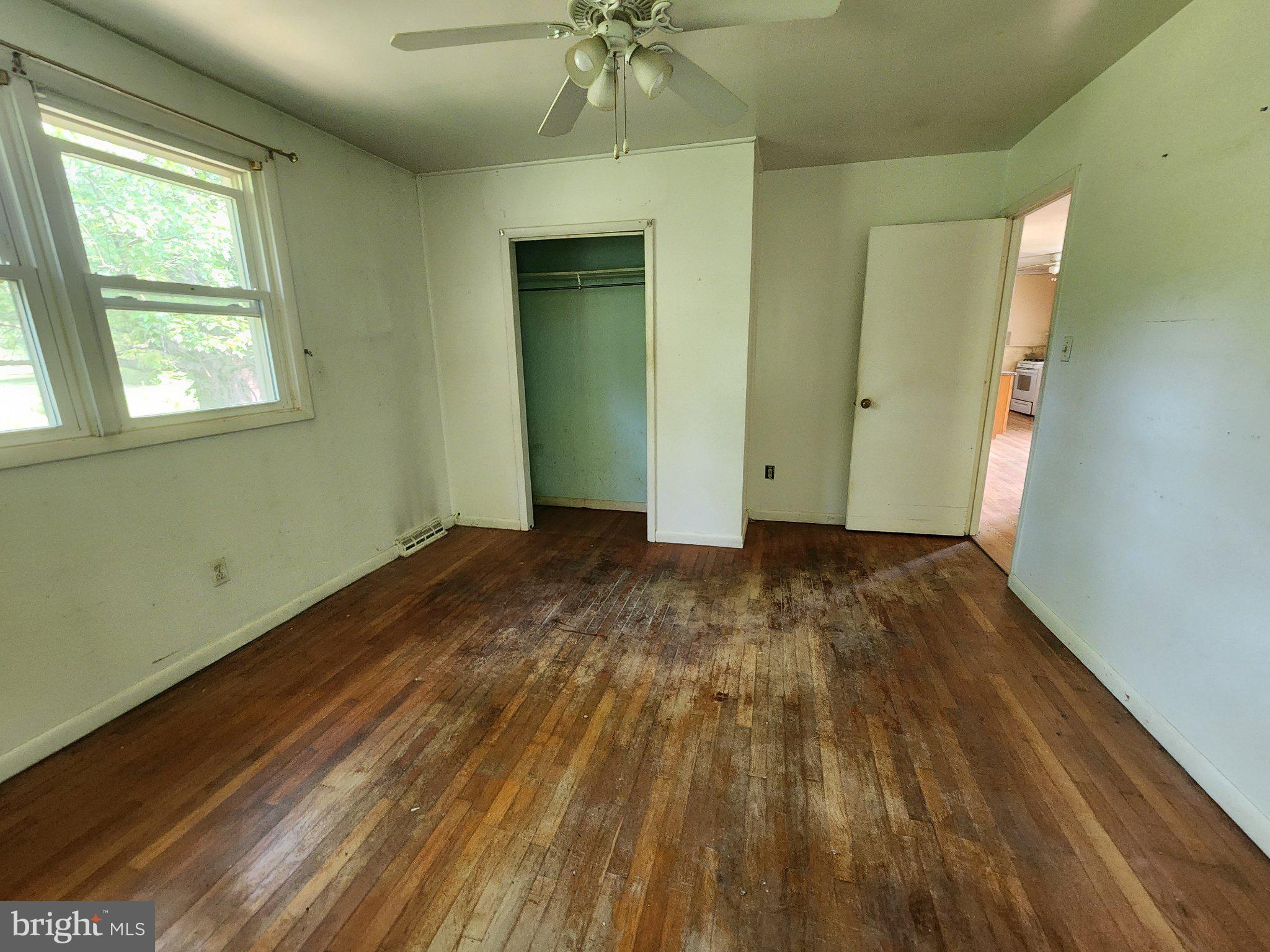 5970 Scaggs Road Owings, MD 20736 - Photo 19 of 23 Spacious room with natural light.