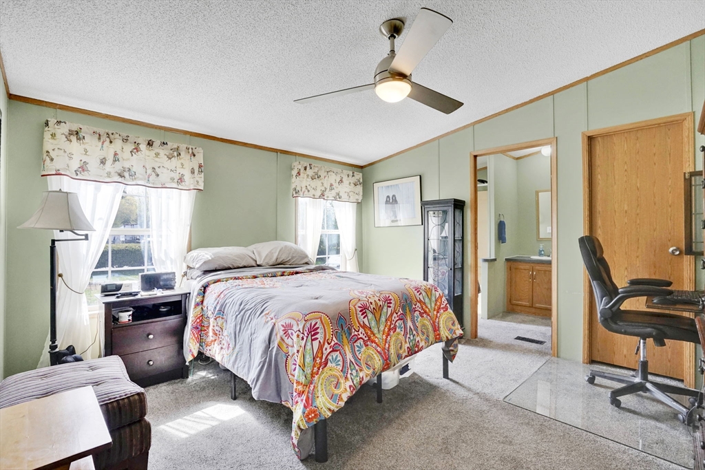 27 Somerset Road Chicopee, MA 01020 - Photo 30 of 33