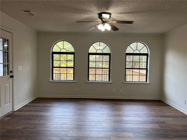 $3,200 | 1745 Mineral Springs Road, Hoschton, GA 30548