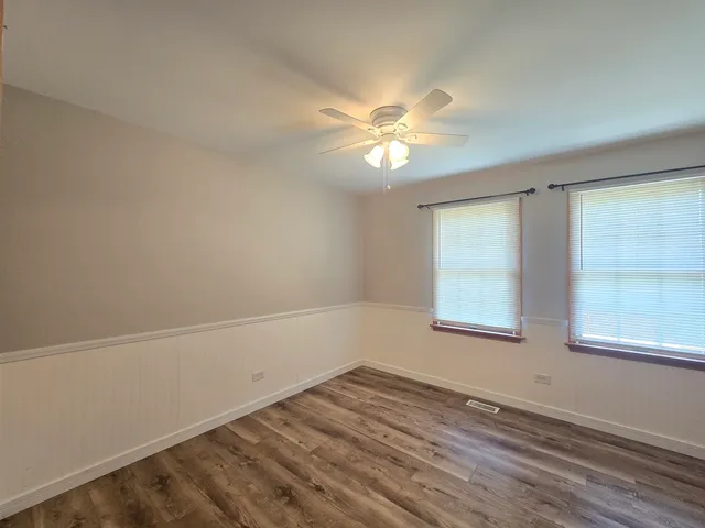 $4,200 | 1565 Old Barn Circle, Libertyville, IL 60048