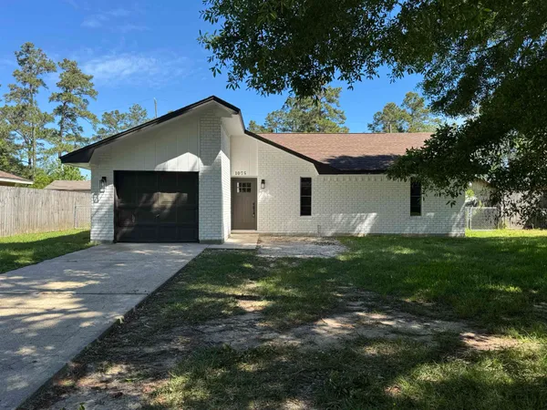 $159,900 | 1075 Timberwood Street, Vidor, TX 77662