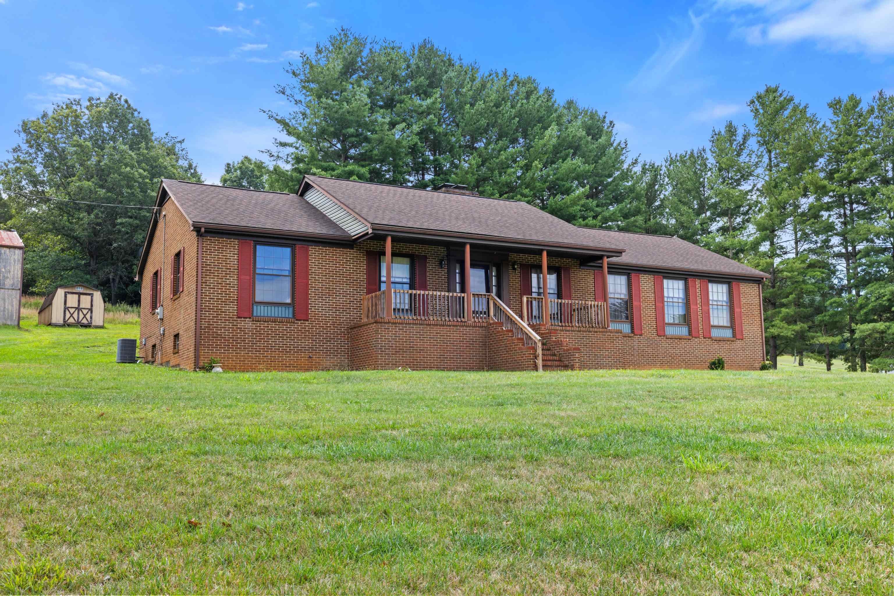 365 Berry Farm Road Verona, VA 24482 - Photo 2 of 72 Gallery Image 2