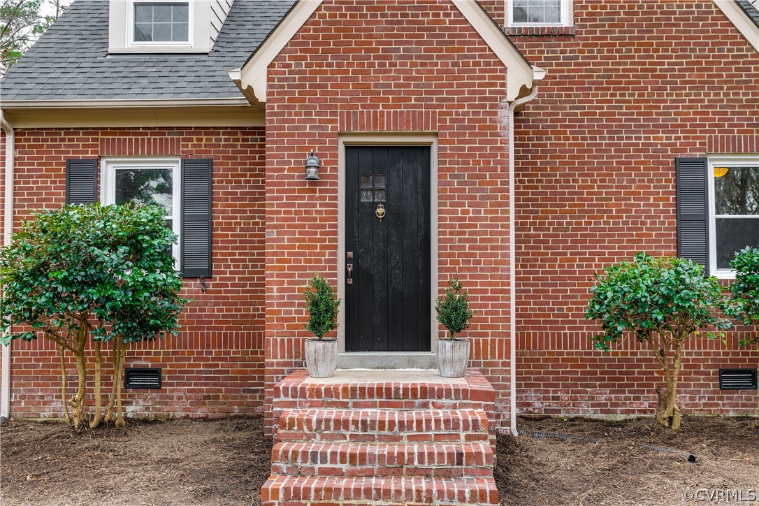 7833 Jahnke Road Richmond, VA 23235 - Photo 3 of 30 Gallery Image 3