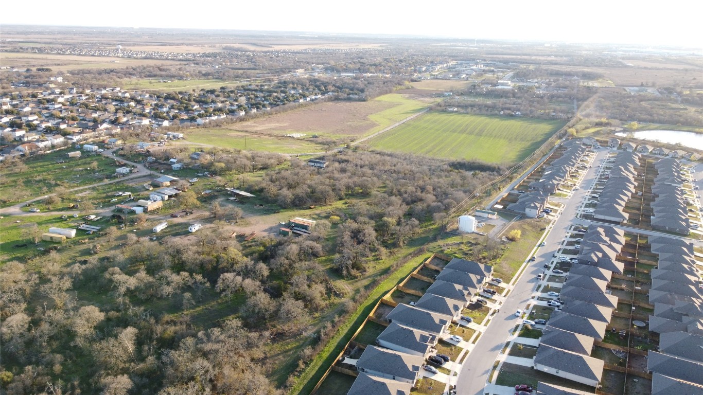 13810 Fm 969 Road Austin, TX 78724 - Photo 11 of 15 a view of a city