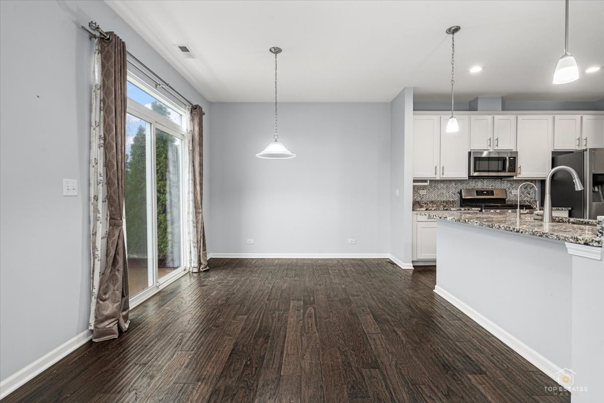 4177 Irving Road Aurora, IL 60504 - Photo 6 of 25 Gallery Image 6