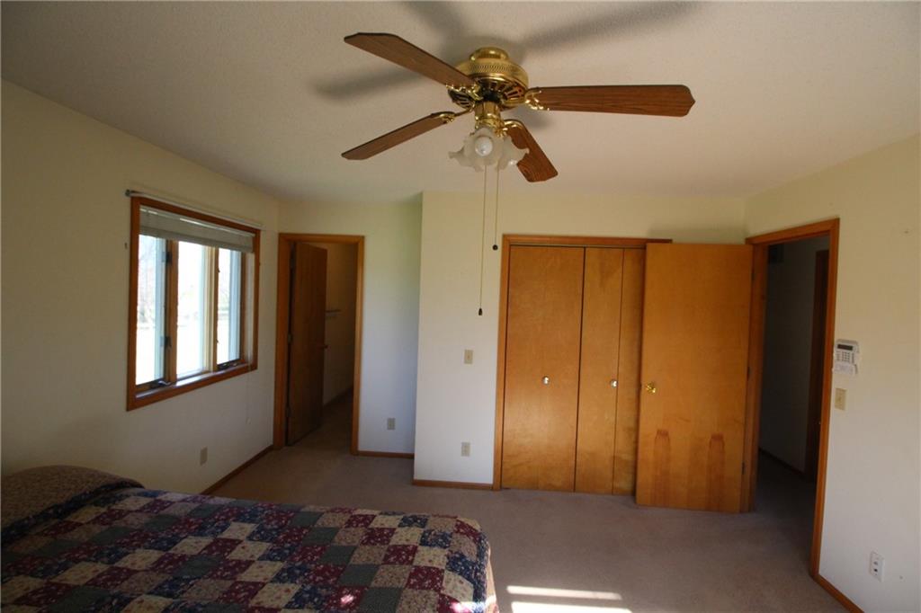 24069 Chieftain Road Lawrence, KS 66044 - Photo 13 of 34