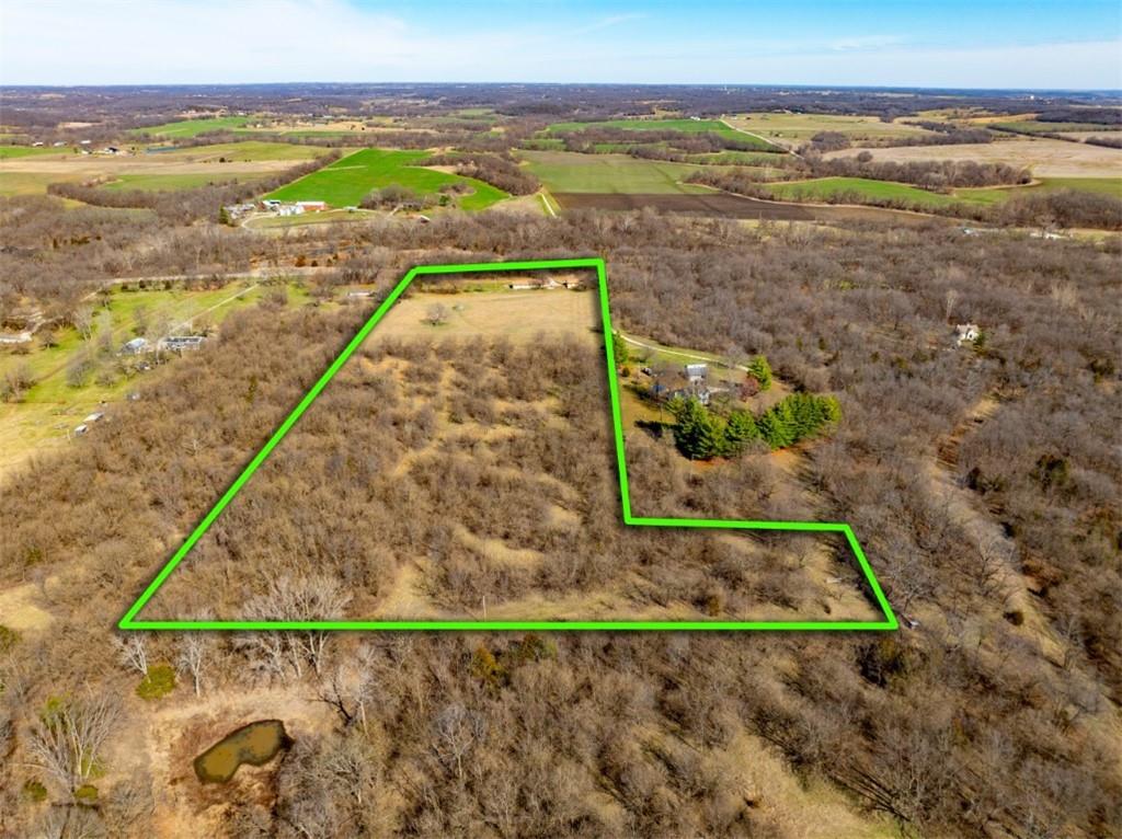 24069 Chieftain Road Lawrence, KS 66044 - Photo 2 of 34