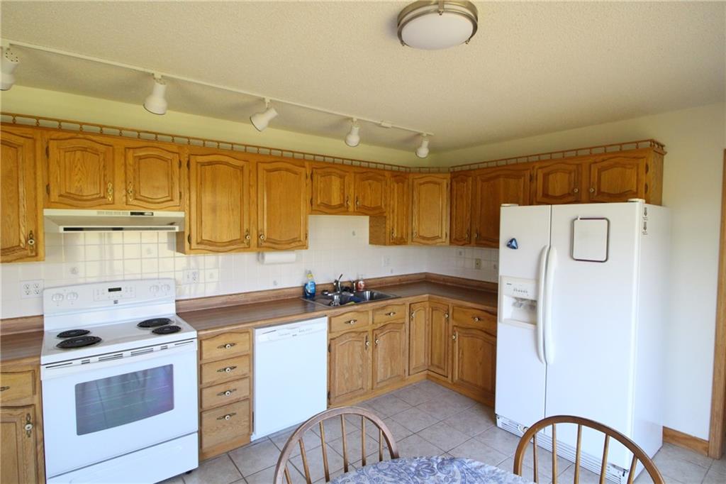 24069 Chieftain Road Lawrence, KS 66044 - Photo 24 of 34