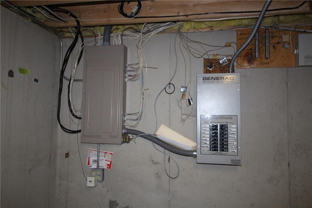 24069 Chieftain Road Lawrence, KS 66044 - Photo 28 of 34