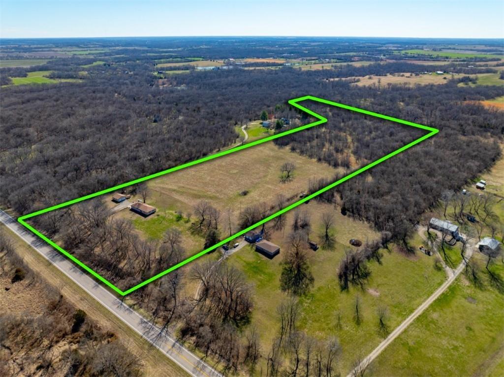 24069 Chieftain Road Lawrence, KS 66044 - Photo 6 of 34