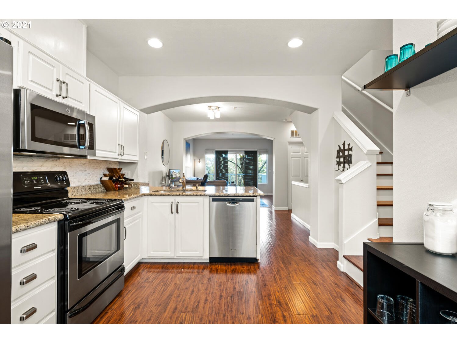 14166 Southwest Barrows Road, Unit 2 Tigard, OR 97223 - Photo 13 of 31 Gallery Image 13