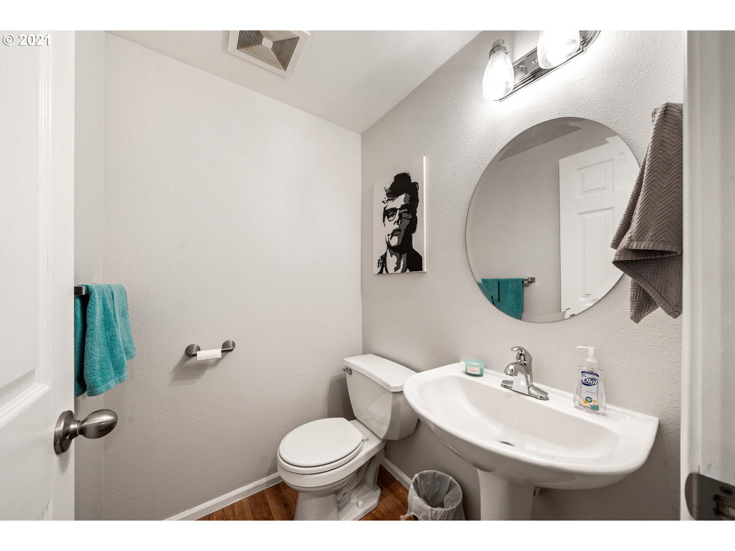 14166 Southwest Barrows Road, Unit 2 Tigard, OR 97223 - Photo 16 of 31 Gallery Image 16