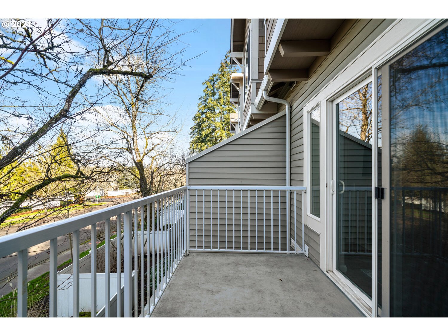 14166 Southwest Barrows Road, Unit 2 Tigard, OR 97223 - Photo 25 of 31 Gallery Image 25